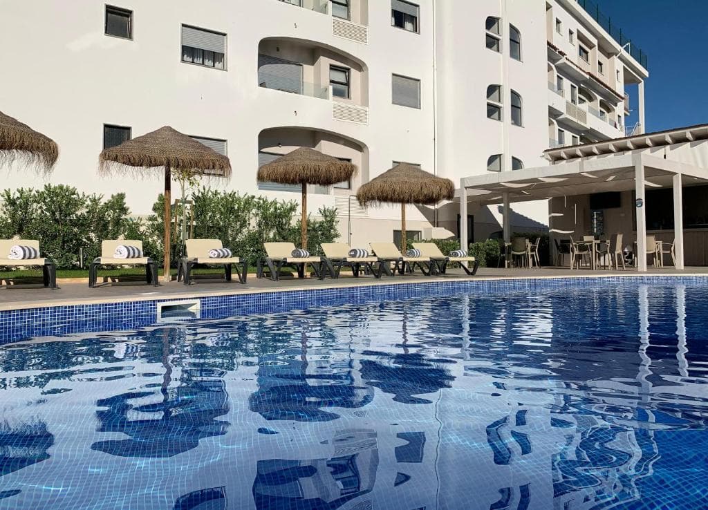 The outdoor pool at Agua Hotel Jardim, Alvor